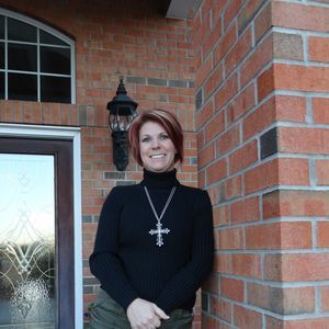 Meet your Posher, Caressa